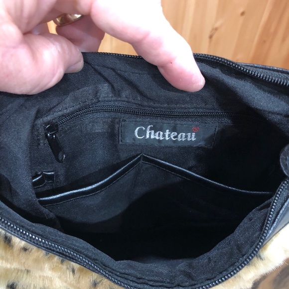 Chateau Women’s Leopard Print Purse. - Picture 10 of 12